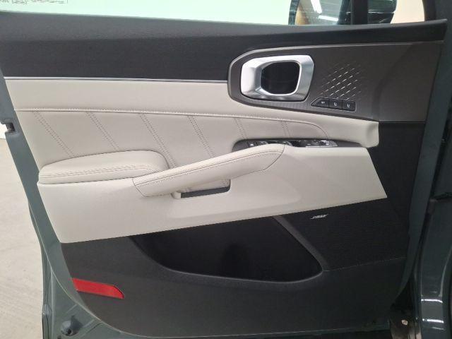 used 2025 Kia Sorento Hybrid car, priced at $36,990
