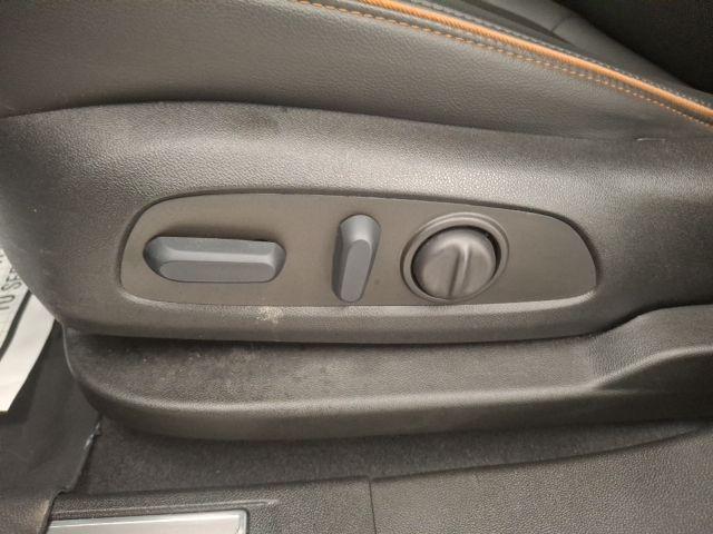 used 2023 GMC Acadia car, priced at $28,886