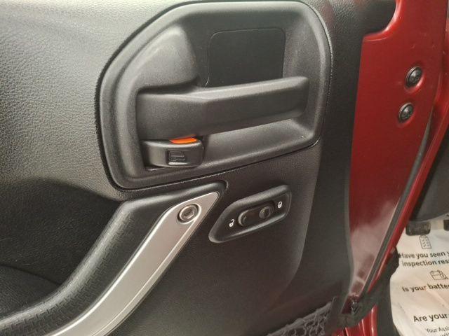 used 2013 Jeep Wrangler Unlimited car, priced at $15,450