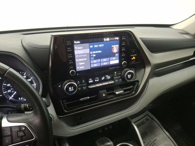 used 2020 Toyota Highlander car, priced at $27,738