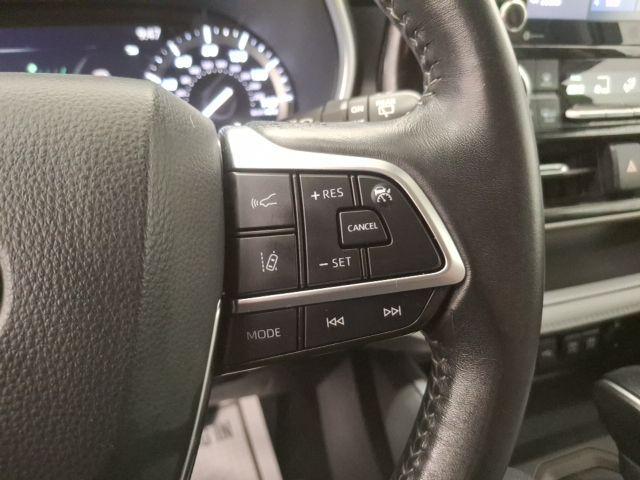 used 2020 Toyota Highlander car, priced at $27,738