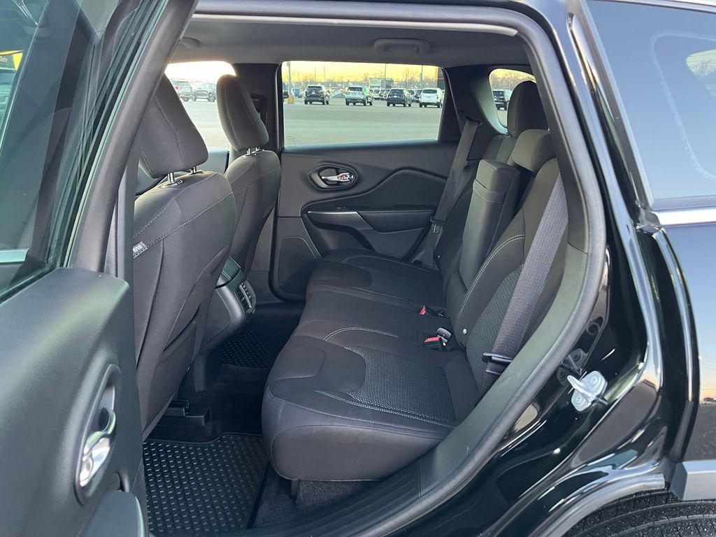 used 2019 Jeep Cherokee car, priced at $12,494