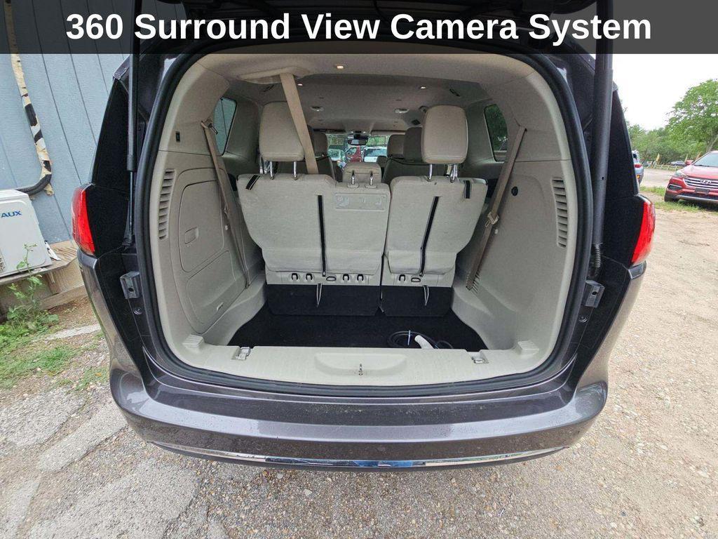 used 2020 Chrysler Pacifica Hybrid car, priced at $23,427