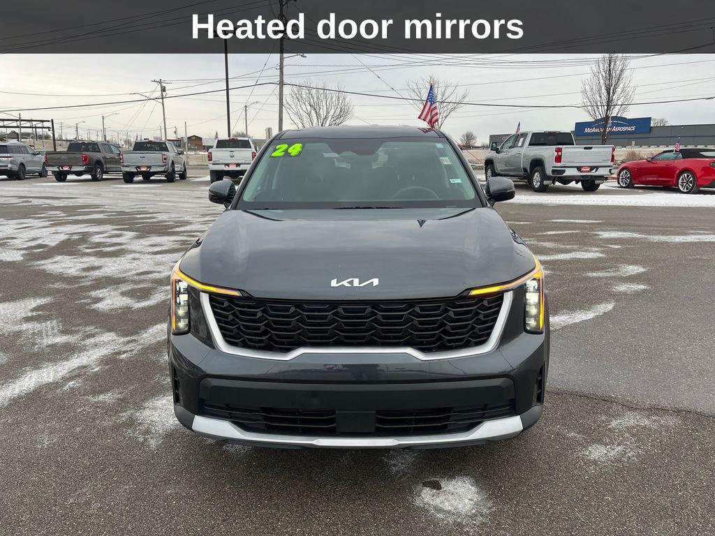 used 2024 Kia Sorento car, priced at $23,274