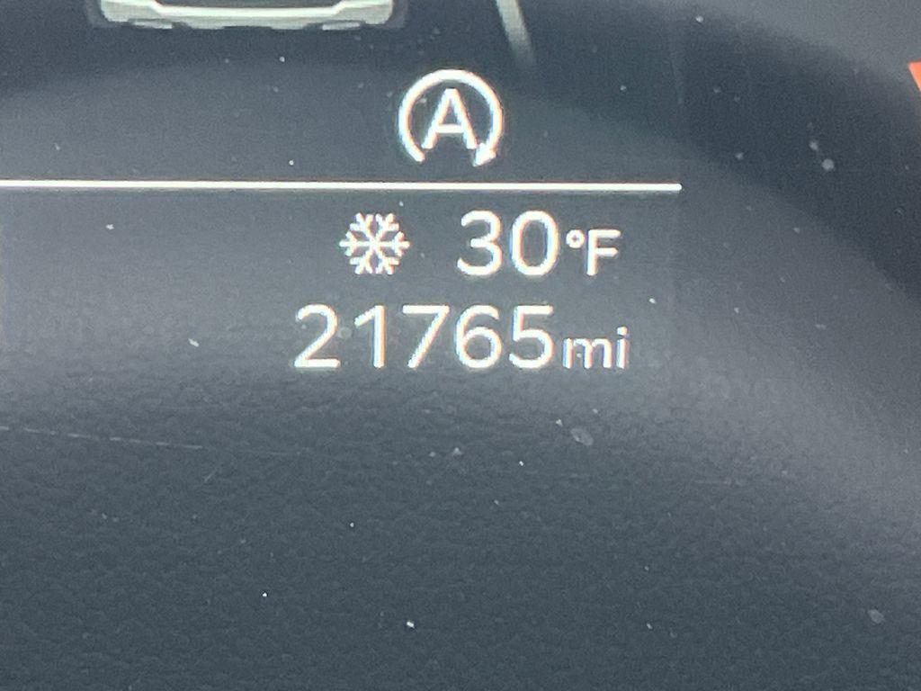 used 2024 Kia Sorento car, priced at $23,274