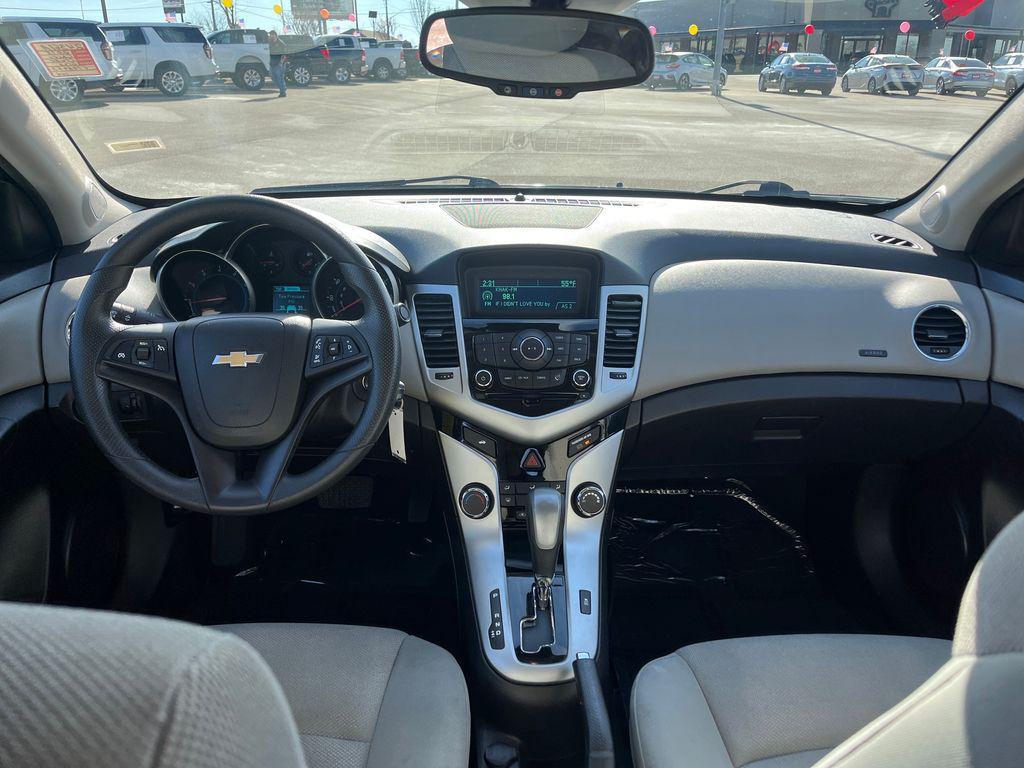 used 2015 Chevrolet Cruze car, priced at $7,953
