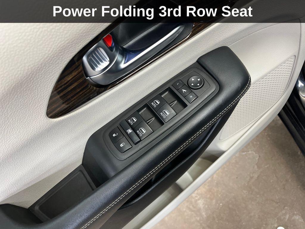 used 2023 Chrysler Pacifica car, priced at $25,867