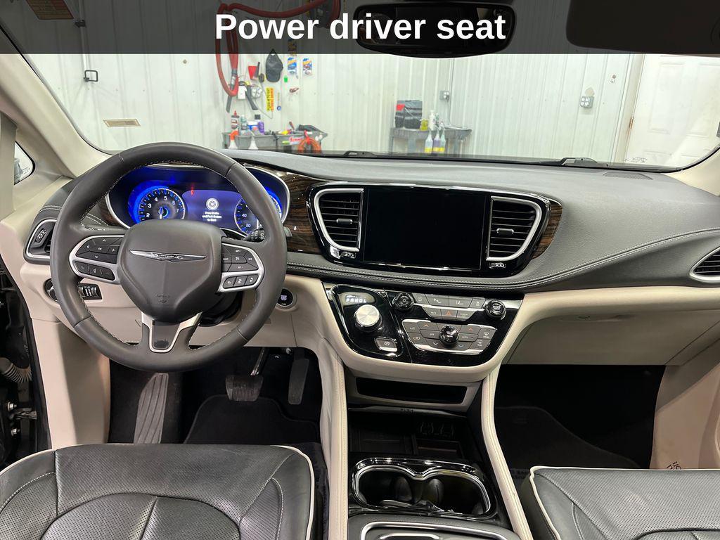 used 2023 Chrysler Pacifica car, priced at $25,867