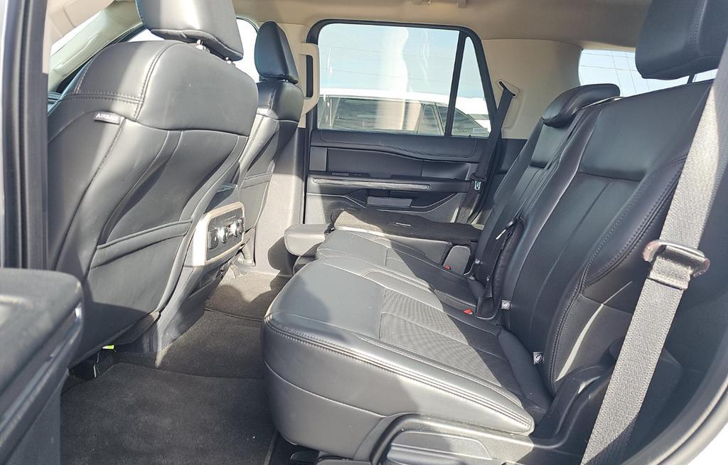 used 2024 Ford Expedition car, priced at $45,497