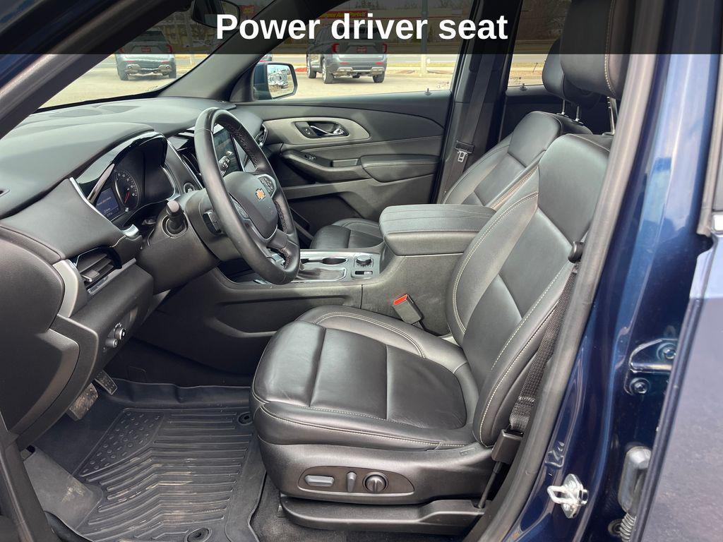 used 2023 Chevrolet Traverse car, priced at $32,369