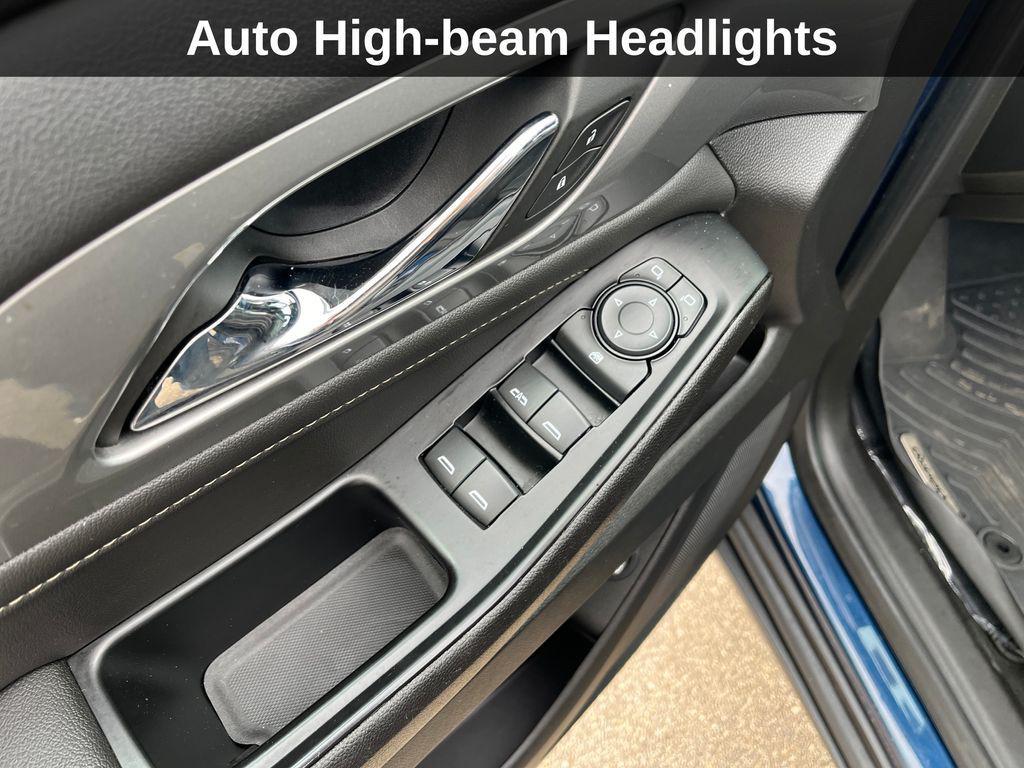 used 2023 Chevrolet Traverse car, priced at $32,369