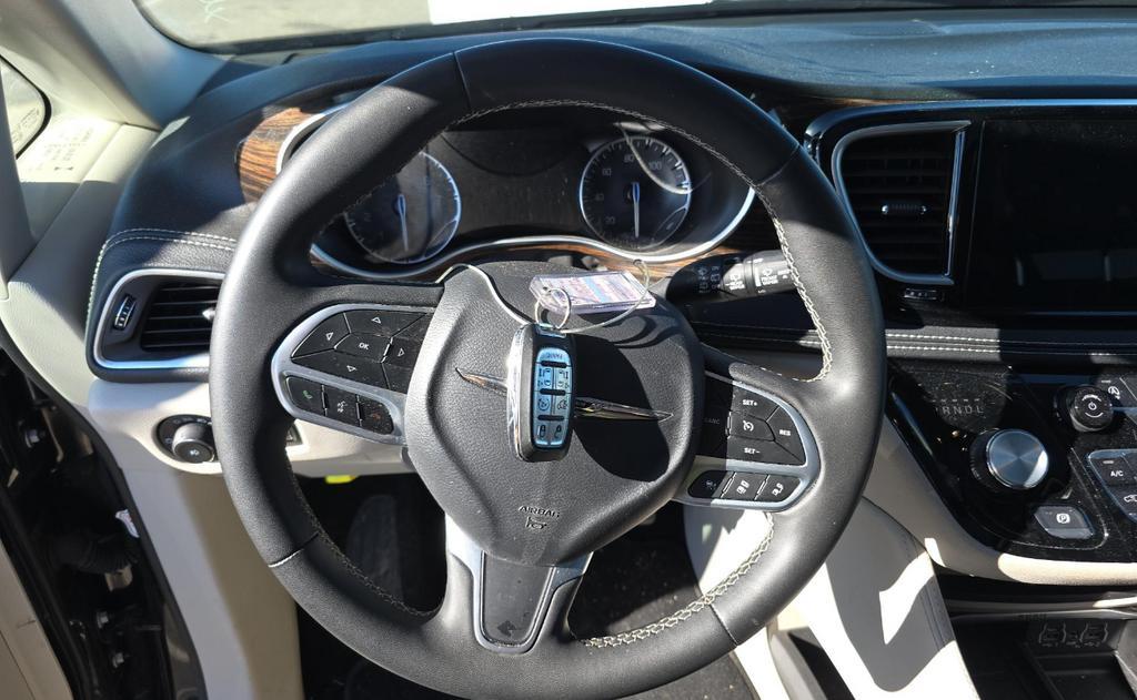 used 2023 Chrysler Pacifica car, priced at $25,699