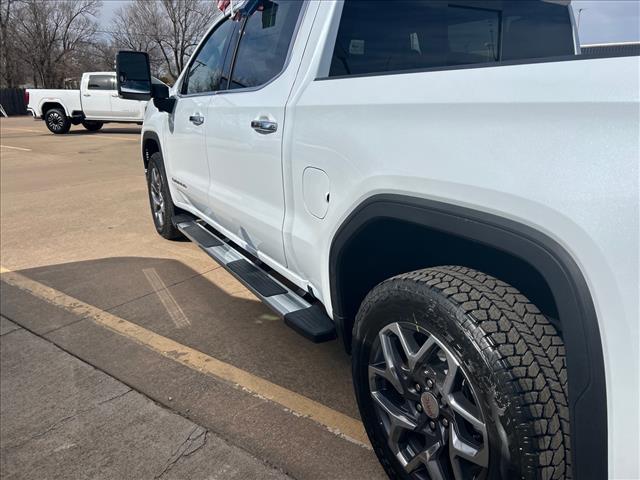 new 2026 GMC Sierra 1500 car, priced at $64,250