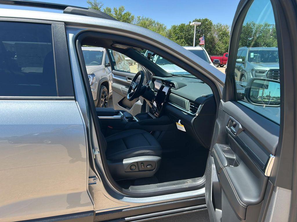 new 2026 GMC Terrain car, priced at $34,028
