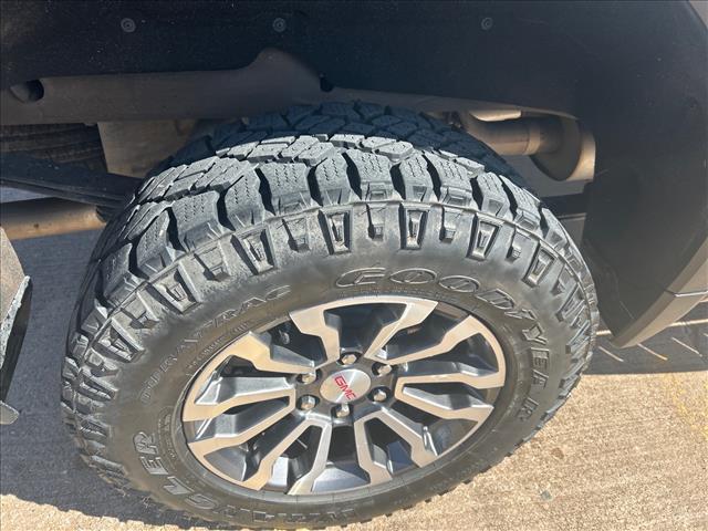 used 2022 GMC Sierra 1500 car, priced at $49,622