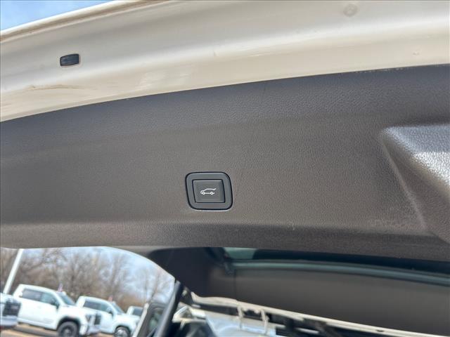 used 2024 GMC Yukon XL car, priced at $69,824