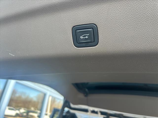 used 2024 GMC Yukon XL car, priced at $69,824