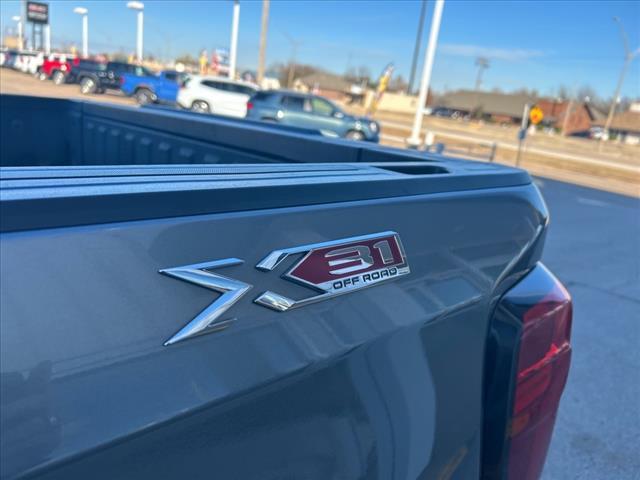 used 2022 GMC Sierra 1500 car, priced at $34,475