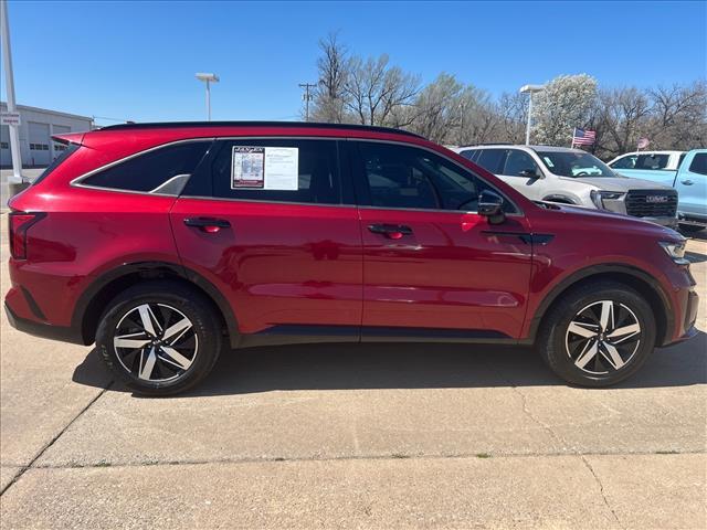 used 2021 Kia Sorento car, priced at $22,875