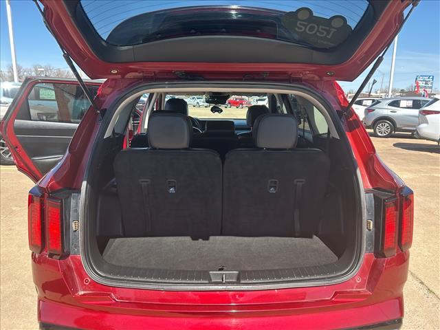 used 2021 Kia Sorento car, priced at $22,875