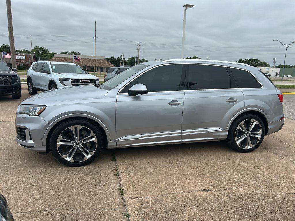 used 2020 Audi Q7 car, priced at $26,875