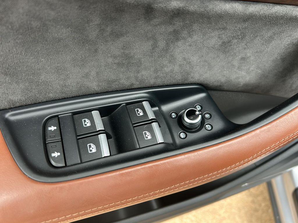 used 2020 Audi Q7 car, priced at $26,875