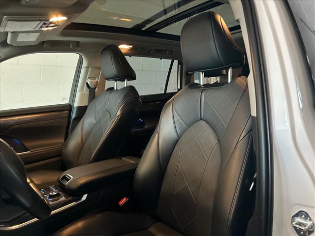 used 2022 Toyota Highlander car, priced at $39,475