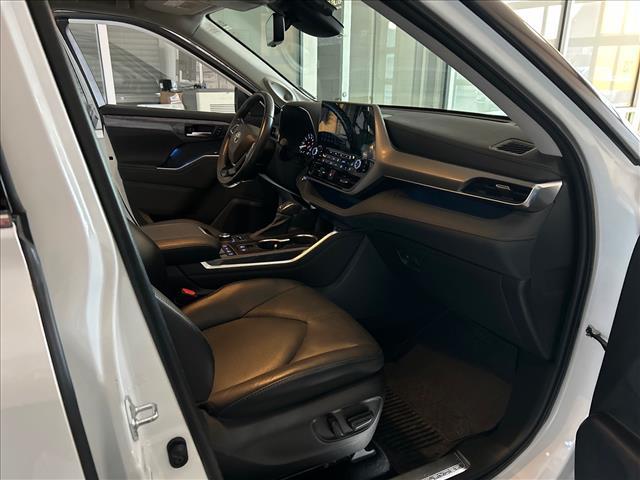 used 2022 Toyota Highlander car, priced at $39,475