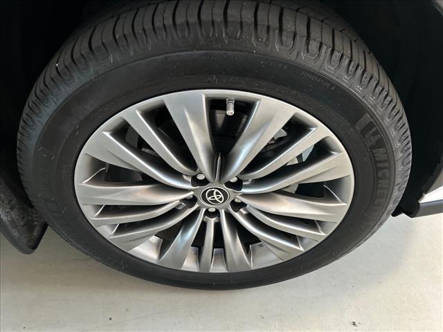 used 2022 Toyota Highlander car, priced at $39,475