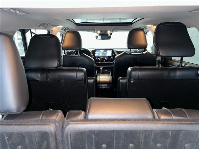 used 2022 Toyota Highlander car, priced at $39,475