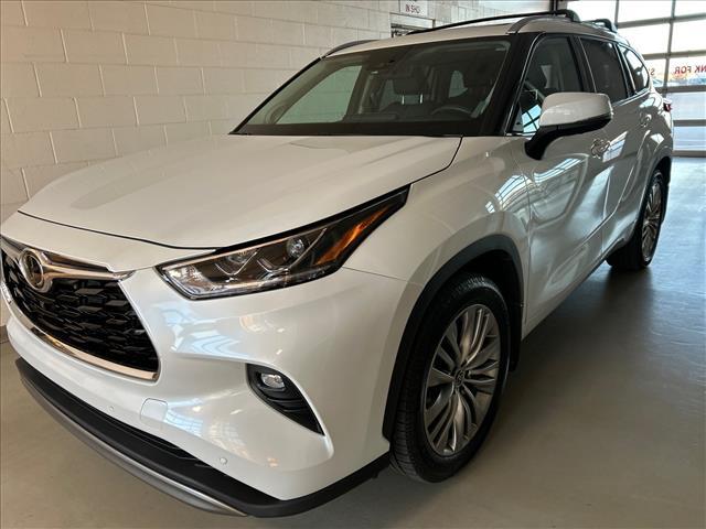 used 2022 Toyota Highlander car, priced at $39,475