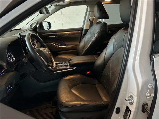 used 2022 Toyota Highlander car, priced at $39,475