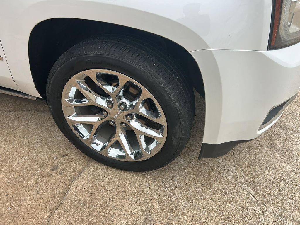 used 2020 GMC Yukon car, priced at $32,875