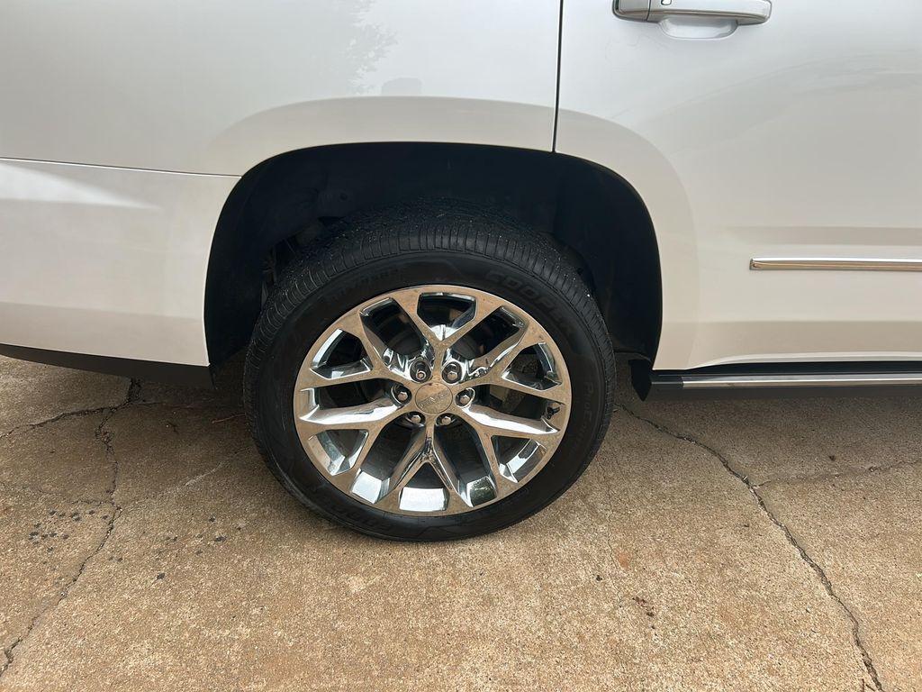 used 2020 GMC Yukon car, priced at $32,875
