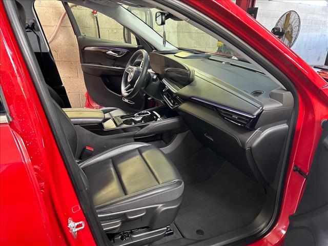 used 2025 Buick Envision car, priced at $29,823