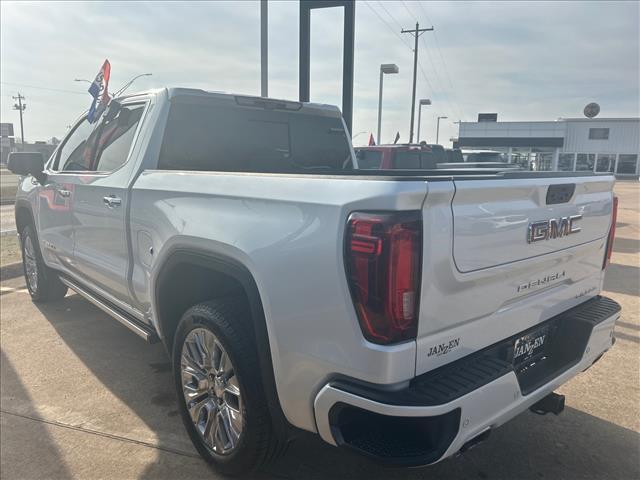 used 2021 GMC Sierra 1500 car, priced at $42,875