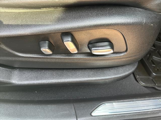 used 2017 Cadillac XT5 car, priced at $10,817