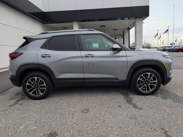 used 2025 Chevrolet TrailBlazer car, priced at $22,990