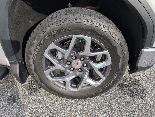 used 2023 GMC Sierra 1500 car, priced at $45,990