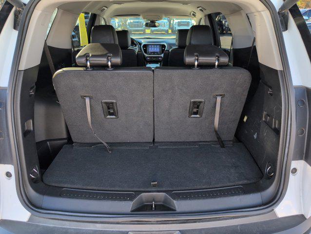 used 2023 GMC Acadia car, priced at $25,990