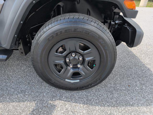 used 2024 Jeep Gladiator car, priced at $33,189