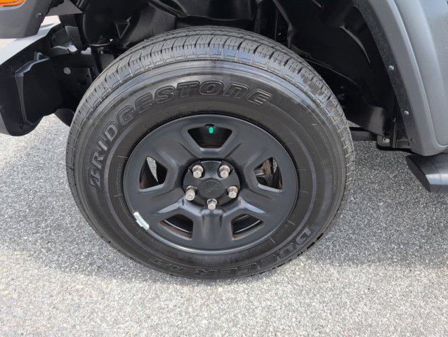used 2024 Jeep Gladiator car, priced at $33,189
