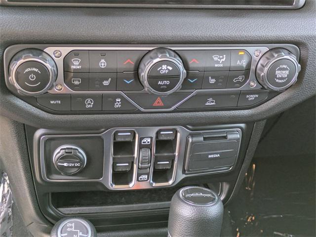 new 2025 Jeep Gladiator car, priced at $41,964