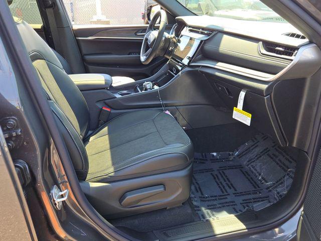 new 2026 Jeep Grand Cherokee L car, priced at $44,914
