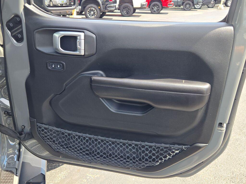used 2019 Jeep Wrangler car, priced at $25,654