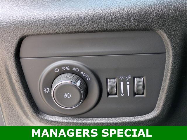 new 2025 Jeep Grand Cherokee L car, priced at $59,990