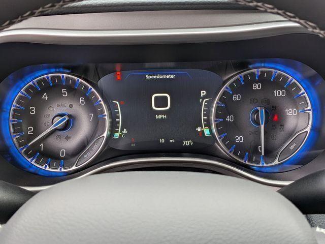 new 2027 Chrysler Pacifica car, priced at $44,196