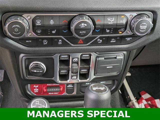 new 2025 Jeep Wrangler car, priced at $46,308