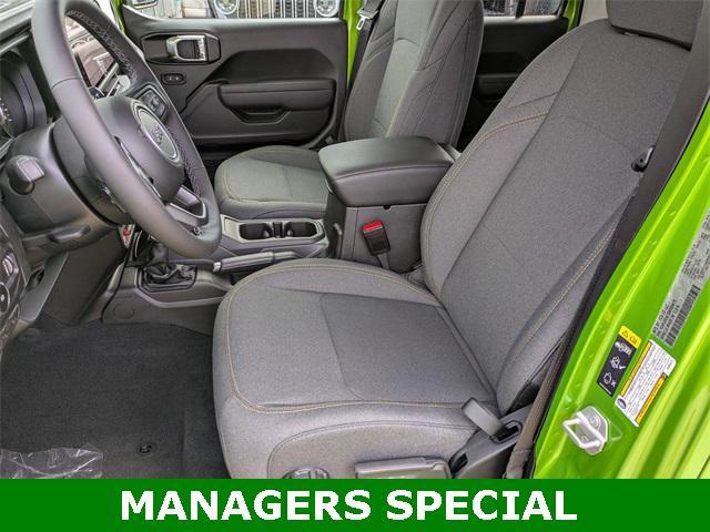 new 2025 Jeep Wrangler car, priced at $46,308