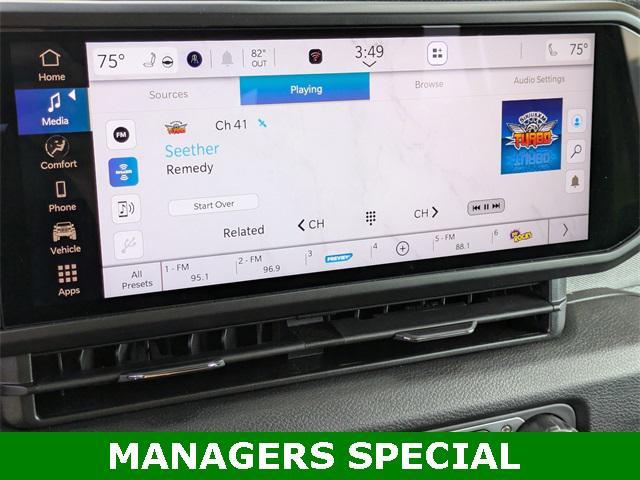 new 2025 Jeep Wrangler car, priced at $46,308